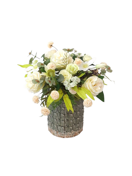 BG Cream Little Pompom Bouquet