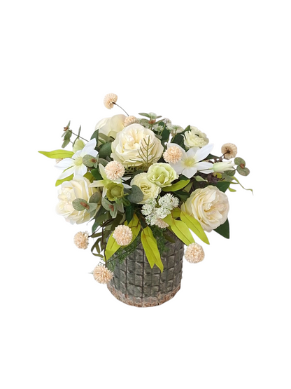 BG Cream Little Pompom Bouquet