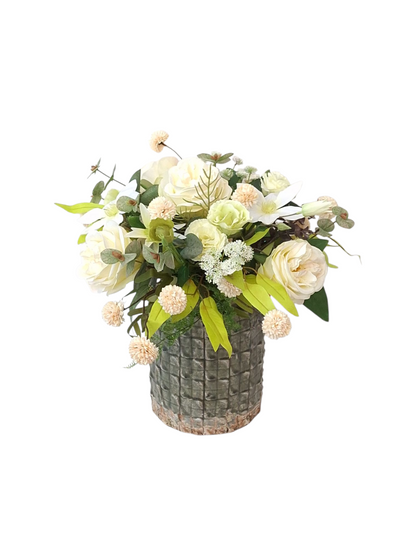 BG Cream Little Pompom Bouquet